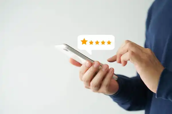 Testimonials Shutterstock 1927058069 Resized Flipped